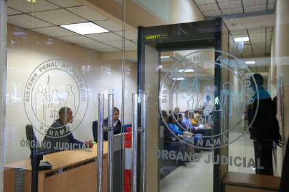 Detención provisional para un ciudadano por robo agravado en Vía Brasil