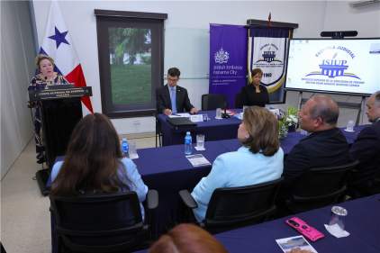 Órgano Judicial reconoce la colaboración de la Embajada Británica en la Escuela Judicial de Panamá