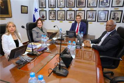 Pleno de Sala Tercera de lo Contencioso-Administrativo y Laboral se reúne   
