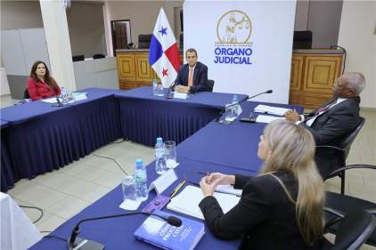 Pleno de los Magistrados de la Sala Tercera de lo Contencioso Administrativo reunidos sobre el CPC