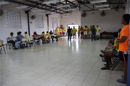 Defensores públicos del Órgano Judicial en Chiriquí visitan a detenidos