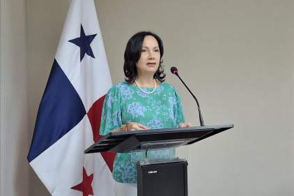 Magistrada Maribel Cornejo Batista participa en acto de graduación de la Quinta Generación del PJTD en Coclé