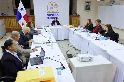 Comisión Evaluadora revisa expedientes para traslados en la Jurisdicción Municipal Mixta y Municipal Penal Categoría I