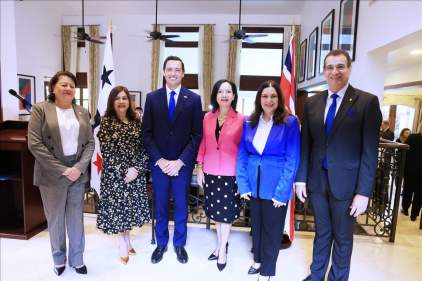 Magistrados de la CSJ participan en actividad de bienvenida del embajador británico en Panamá