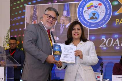 Magda. Ariadne Maribel García Angulo expone sobre delitos de género en Congreso de Derecho Procesal