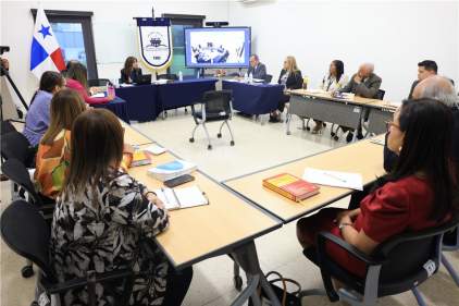 Jueces de Circuito Civil de Panamá y San Miguelito fortalecen sus capacidades en la simulación de audiencias