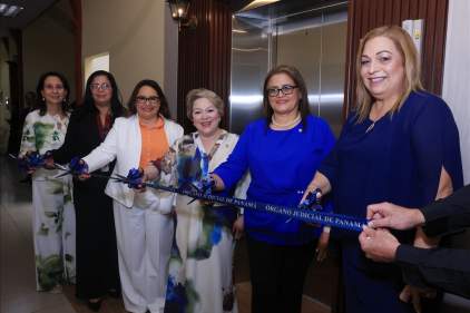 Inauguran ascensor en el Antiguo Palacio de Justicia de David para beneficio de usuarios