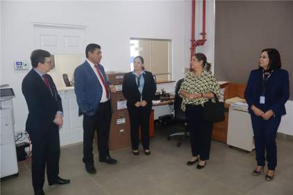 Servidores judiciales supervisan infraestructura para la implementación del CPC en el interior del país