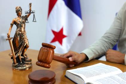 Decretan medidas cautelares personales por la presunta comisión de peculado doloso agravado en caso de becas