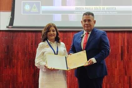 Magistrada García Angulo recibió la medalla 'Paula Solís de Huerta', por su trayectoria y fortalecimiento judicial
