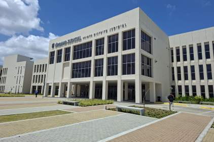 Inicia 2da. fase de mudanza de despachos judiciales y administrativos a la nueva Unidad Judicial Regional de Pmá. Oeste