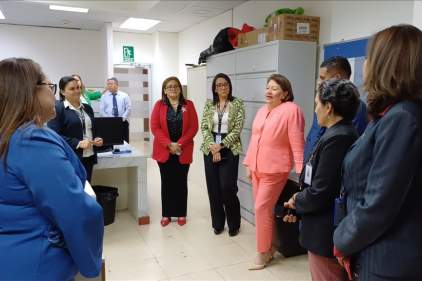 Magistrada Cheng Rosas recorre diversos despachos en Chiriquí