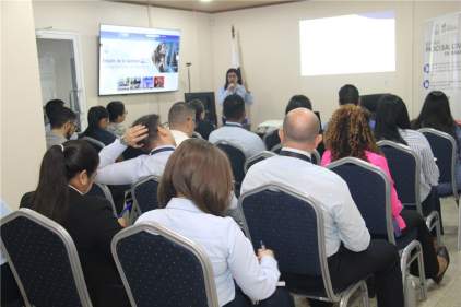Personal del sector financiero y funcionarios judiciales conocen novedades del Código Procesal Civil