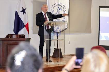 Magistrado Olmedo Arrocha expone sobre el “Discovery” en el nuevo Código Procesal Civil durante seminario jurídico