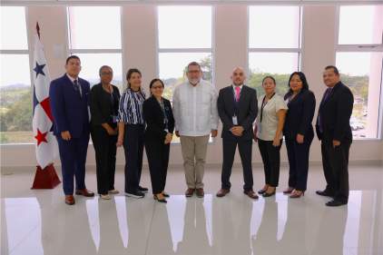 Magistrado Villalobos Jaén visita instalaciones de la Unidad Judicial Regional de Panamá Oeste