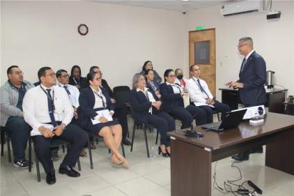 Servidores judiciales del Sistema Penal Acusatorio de Veraguas se capacitan sobre extradiciones activas