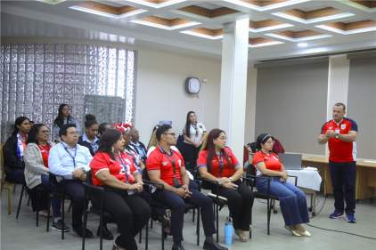 Servidores judiciales participan en taller de pausas activas
