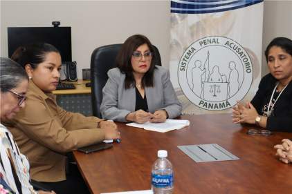 Magistrada García Angulo realiza recorrido de seguimiento por la Unidad Judicial de Penonomé