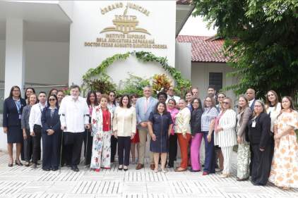 Magistrada presidenta de la CSJ inaugura curso sobre transversalidad de la perspectiva de género