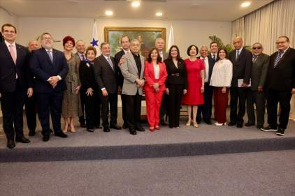Magistrados de la CSJ participan en Sesión Conmemorativa por el 49.º Aniversario de la Firma de los Tratados del Canal