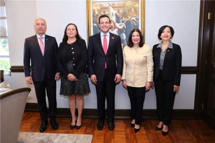 Junta Directiva de la CSJ recibe visita de cortesía del embajador de los Estados Unidos de América en Panamá