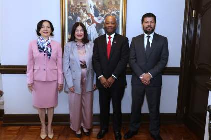 Magistradas de la CSJ reciben visita de cortesía del decano de la Facultad de Derecho