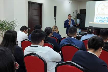 “Juntos por la vida”: Clínica Satélite del Órgano Judicial capacita a servidores judiciales en prevención del cáncer