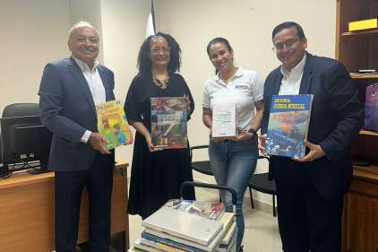 Distribuidora PLIDEL, S.A. realiza donación de libros al CENDOJ para fortalecer las Casitas de Libros