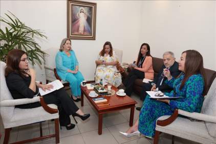 Magistradas evalúan recomendaciones y propuestas generadas por participantes en seminario taller de niñez