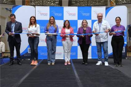Unidad de Acceso a la Justicia y Género se hizo presente en II Feria de la Mujer de la Defensoría del Pueblo