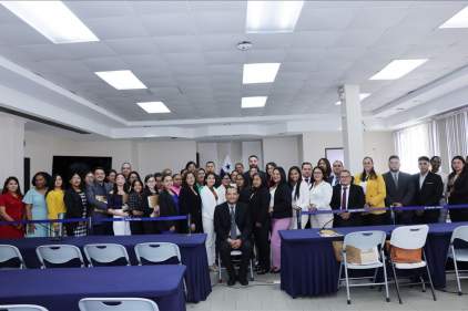 Estudiantes de Derecho de la UIP fortalecen su formación con visita académica al Órgano Judicial