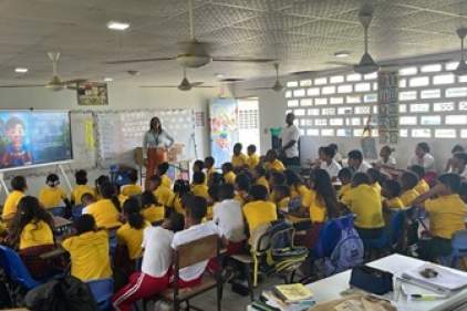 Estudiantes de la Escuela Juana Murillo Vda. de Sugaste reciben charla sobre prevención de delitos sexuales
