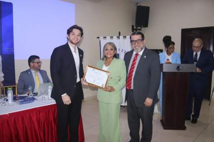 Jueza Yanireth M. Herrera Vergara participa como conferencista en actividades de ISAE Universidad por el Día del Abogado
