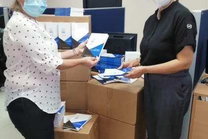 ENTREGA DE MIL EJEMPLARES DE LA LEY 53 DE 27 DE AGOSTO DE 2015 QUE REGULA LA CARRERA JUDICIAL