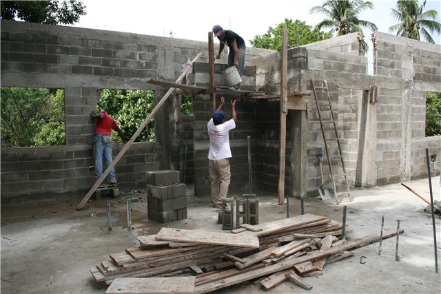Construcción 17-02-09cons1.jpg
