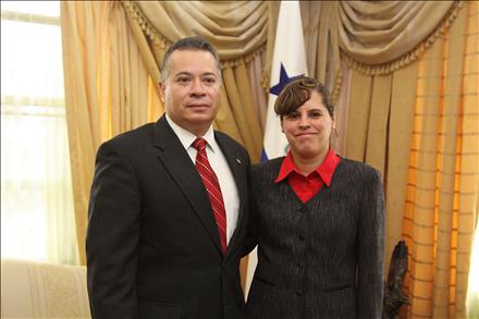 salas_440x293.jpg